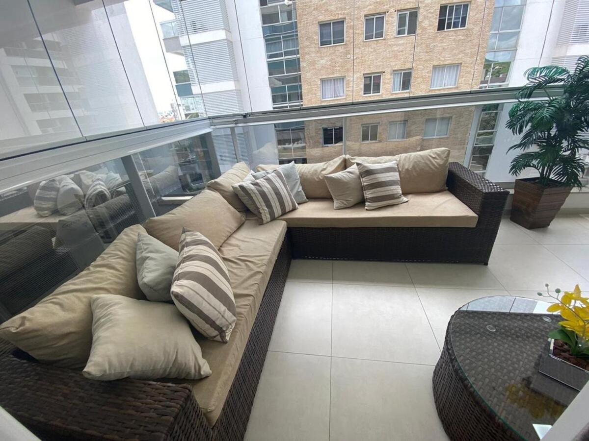 Cód 63 - Excelente apartamento de 2 suítes