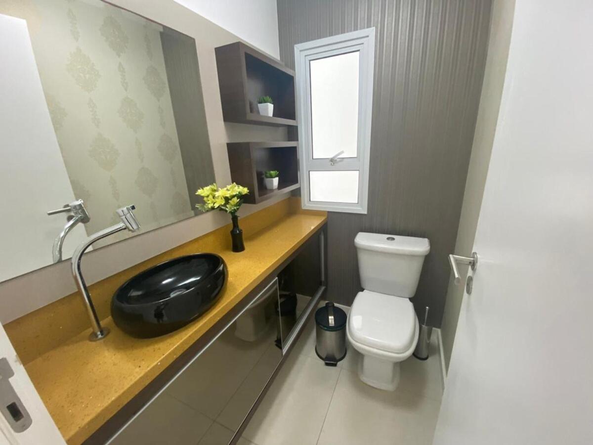 Cód 63 - Excelente apartamento de 2 suítes