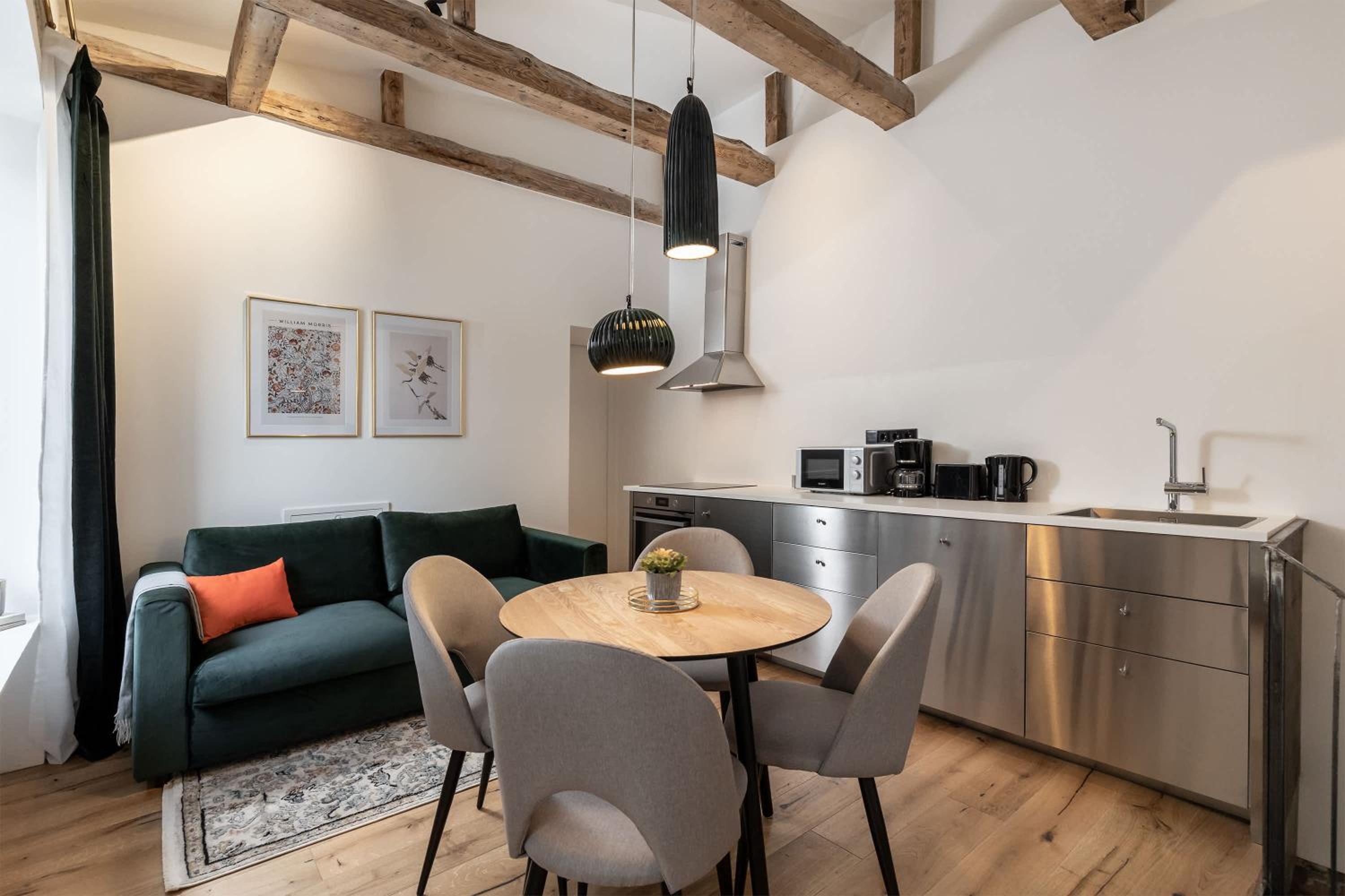 Group Stay Loft Duplex -130sqm- near Antonplatz