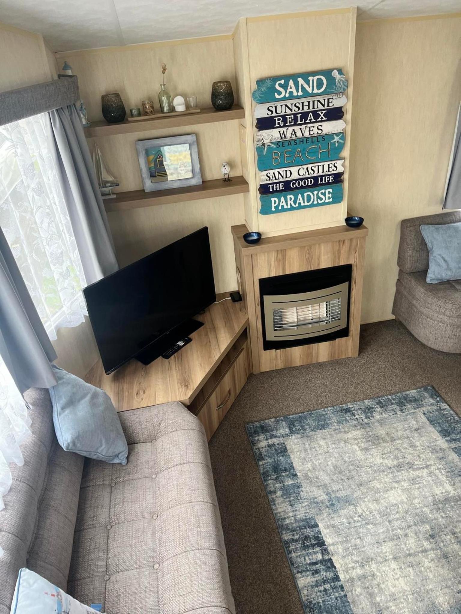 118 holiday resort unity pet friendly caravan brean sands view 5