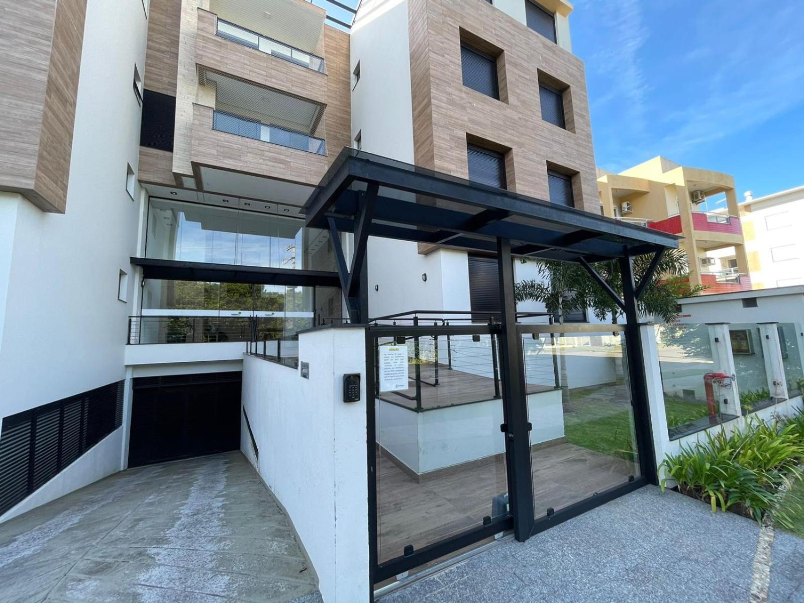 Cód 27 - Apartamento térreo com jacuzzi e área gourmet na Praia de Palmas