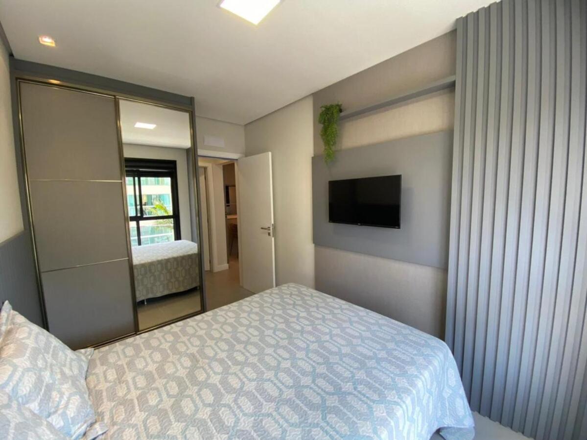 cód 84 - Apartamento á 280 m do mar com piscina