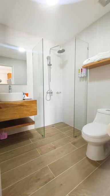Spacious Overlooking Green One