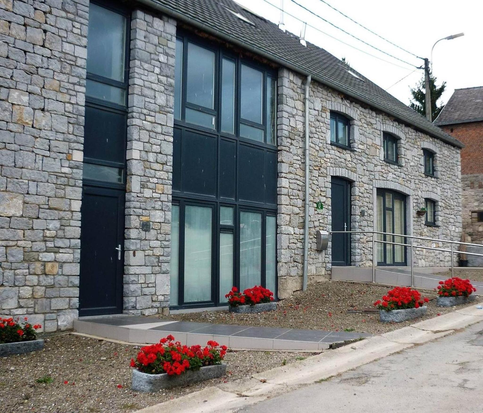 Tranquil Retreat in Hamoir, Belgium - Perfect for Families Friends