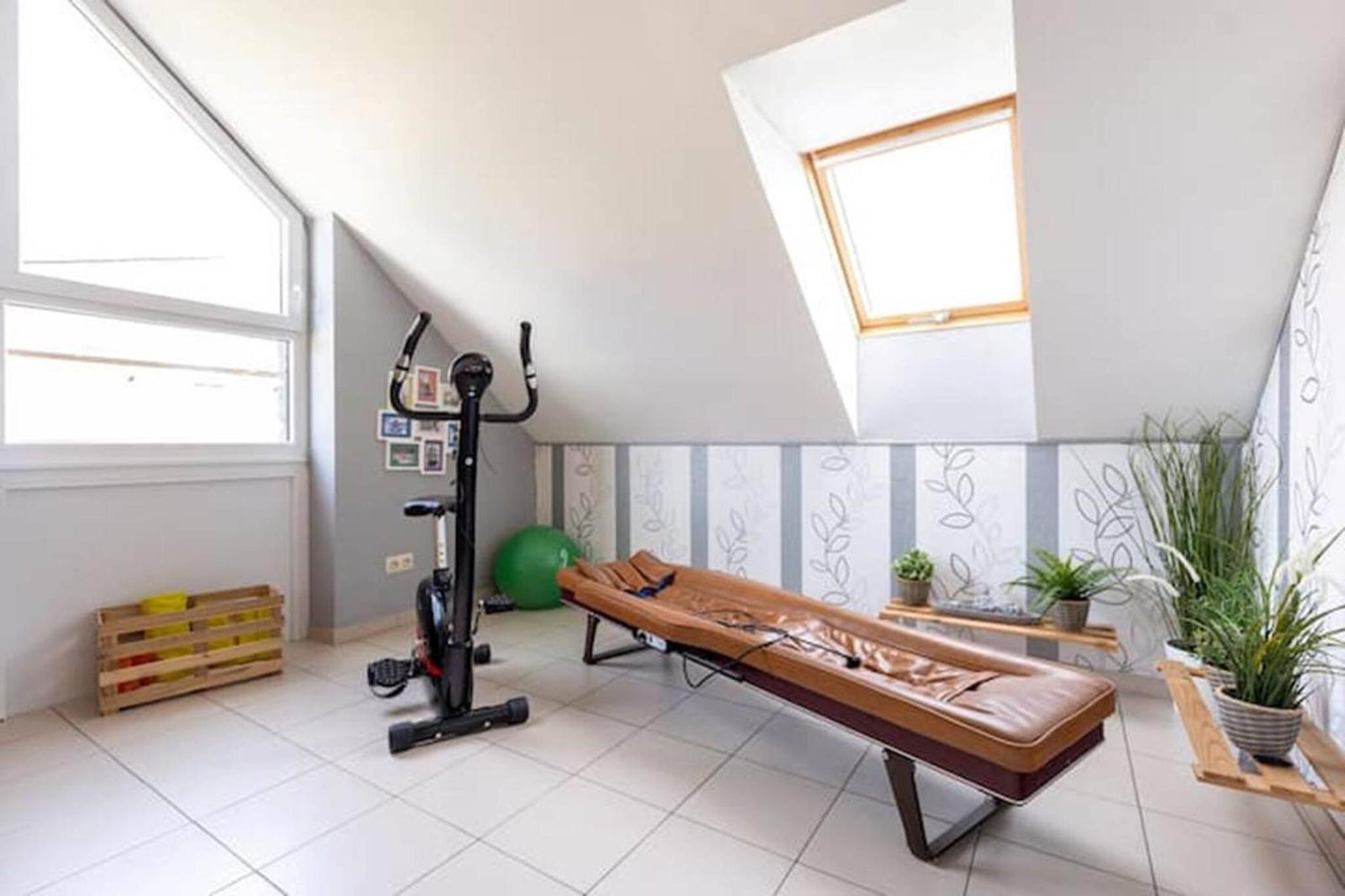 Tranquil Retreat in Hamoir, Belgium - Perfect for Families Friends