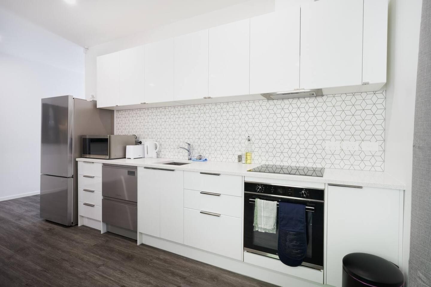 Recently Renovated Central Apartment view 4