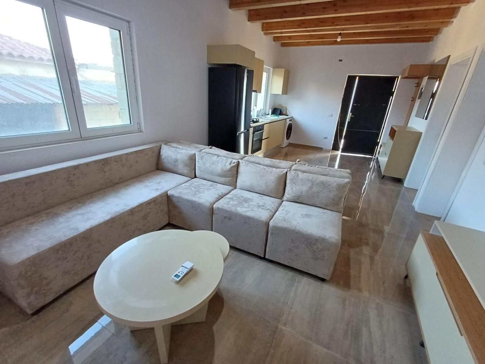 Stone Guesthouse Kajo Roshnik
