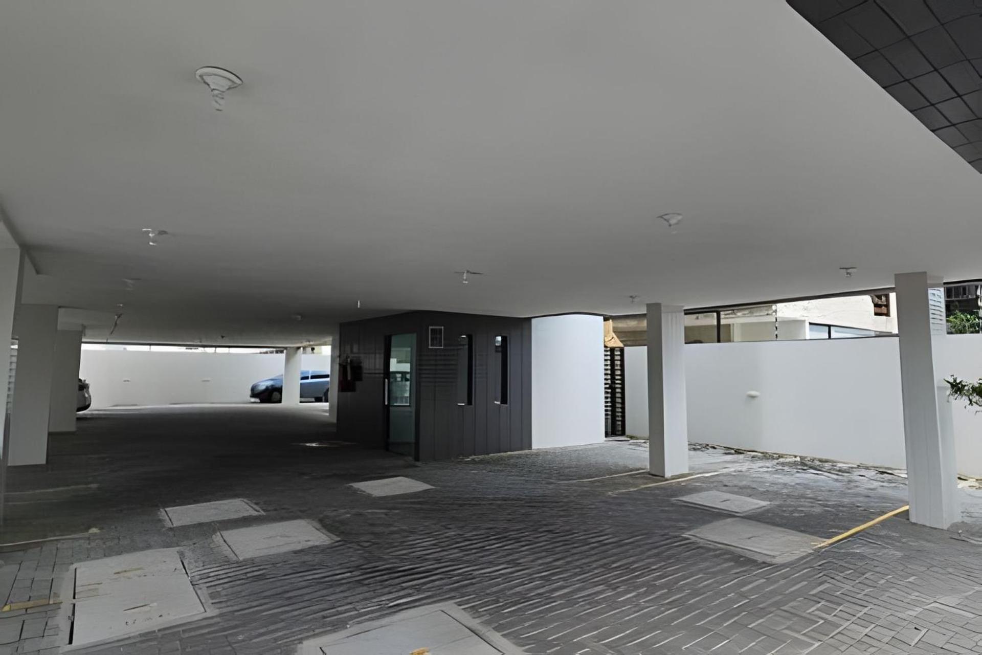 PERFEITO 1dorm, piscina, Intermares com garagem