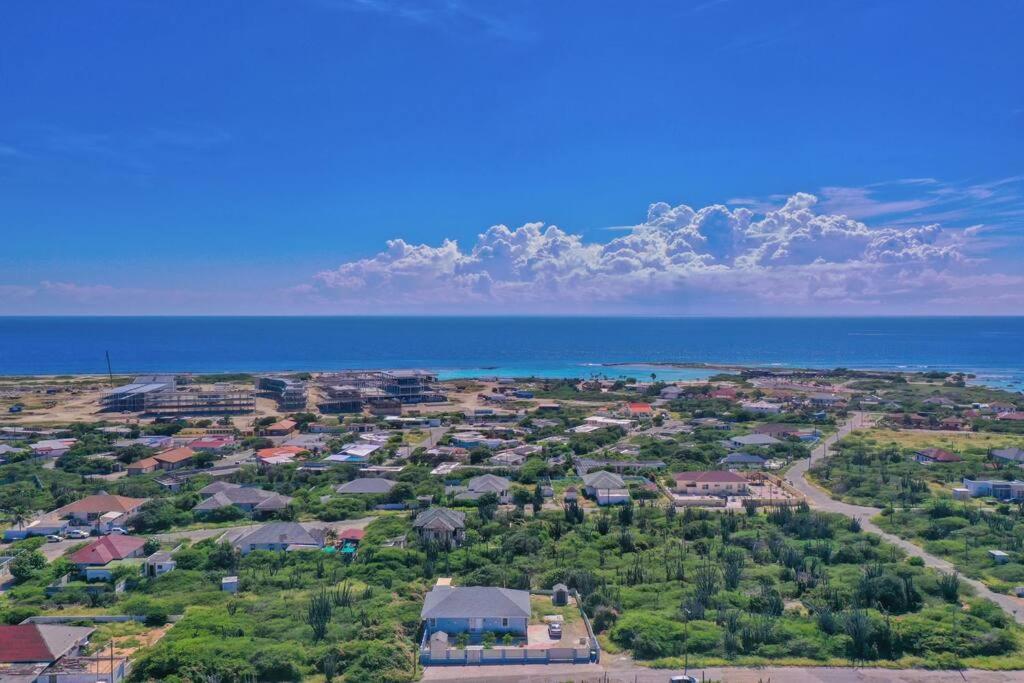 Baby Beach Bliss Villa - Walk to Beach!