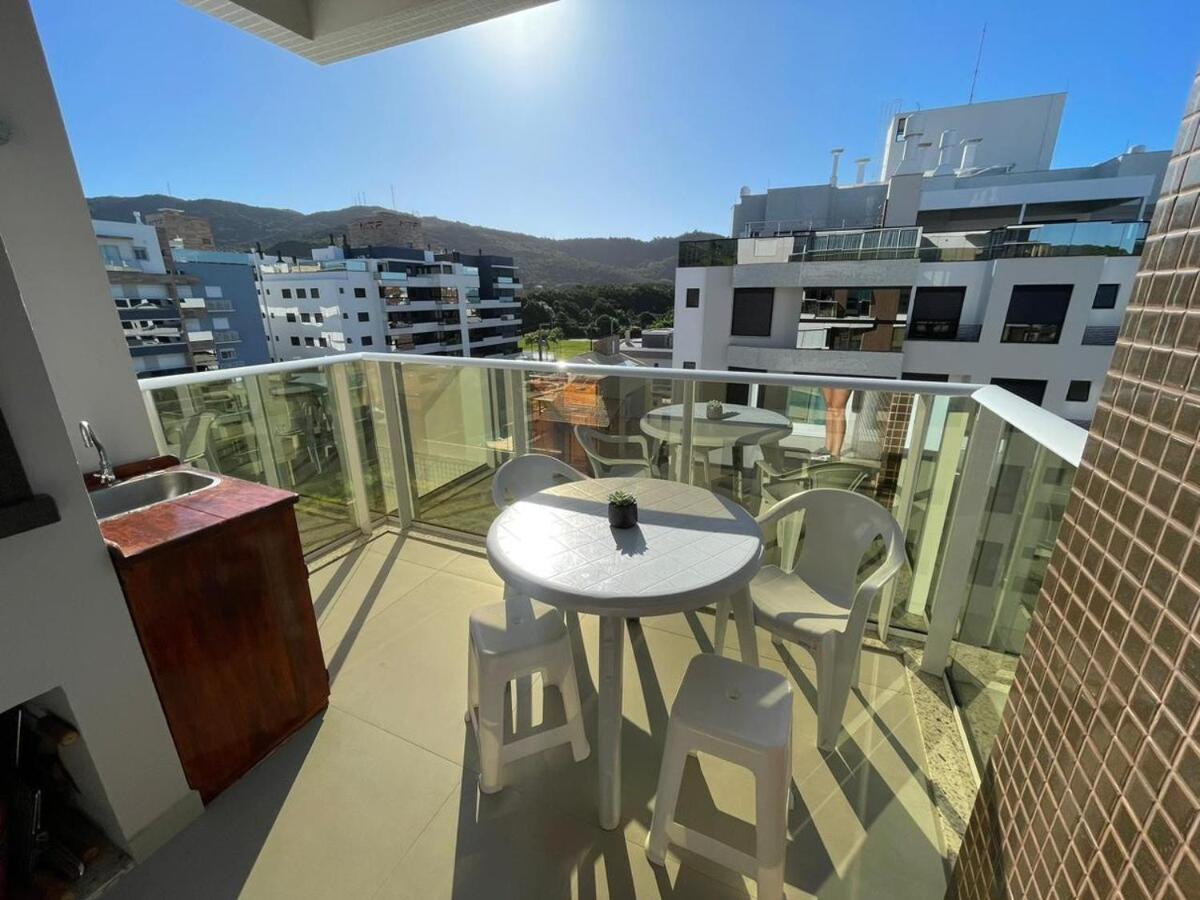Cód 69 - Apto com 3 dorm no Millenium Palmas