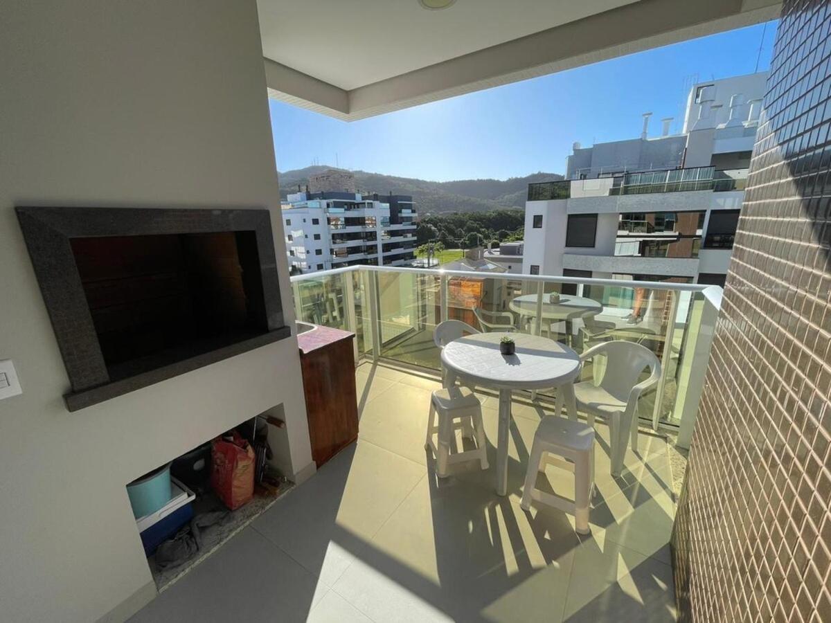 Cód 69 - Apto com 3 dorm no Millenium Palmas
