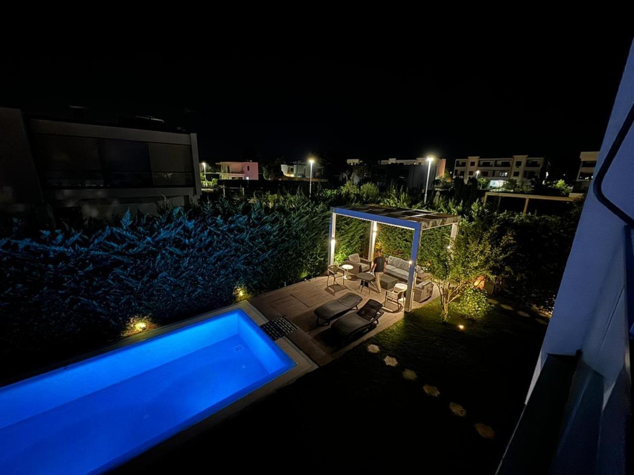 loren's villa