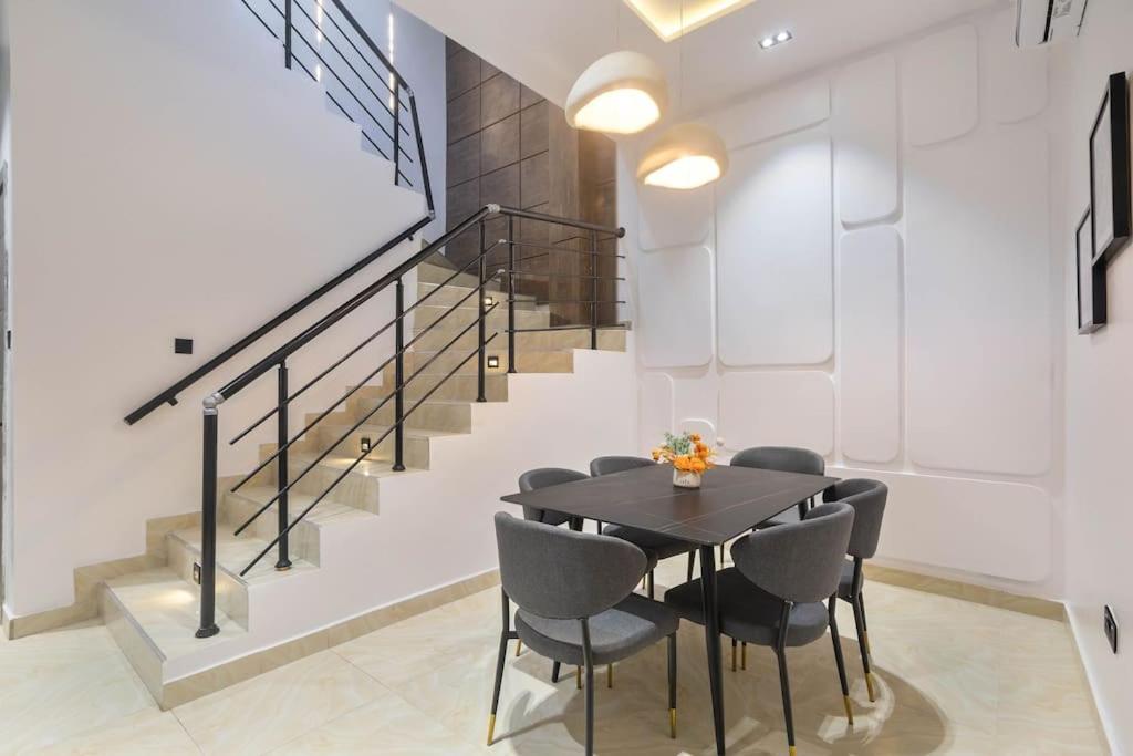 Elegant 3 Bedroom Terrace Duplex in Lekki view 3