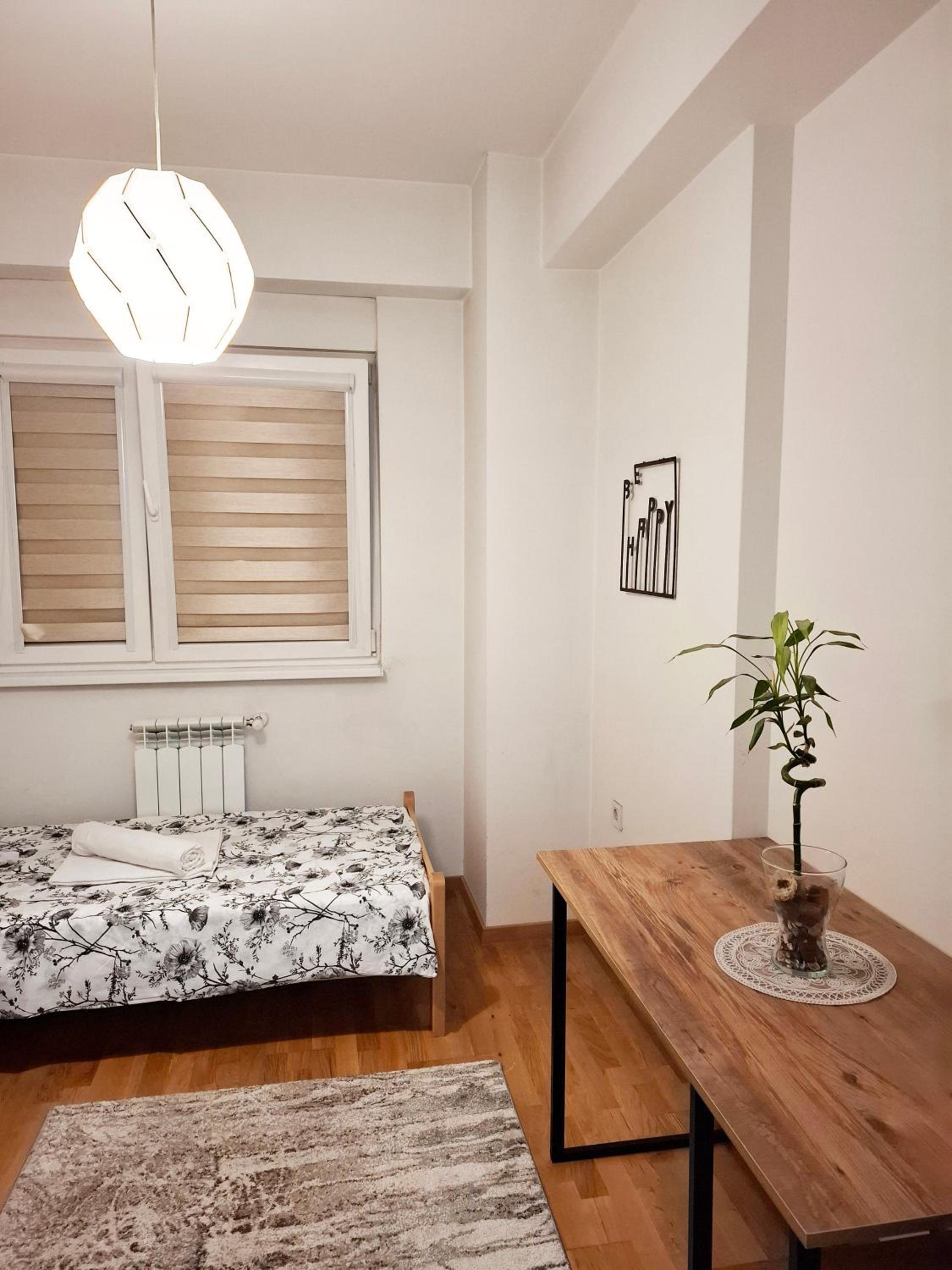 Metrok Luxury Two-Bedroom Apartment