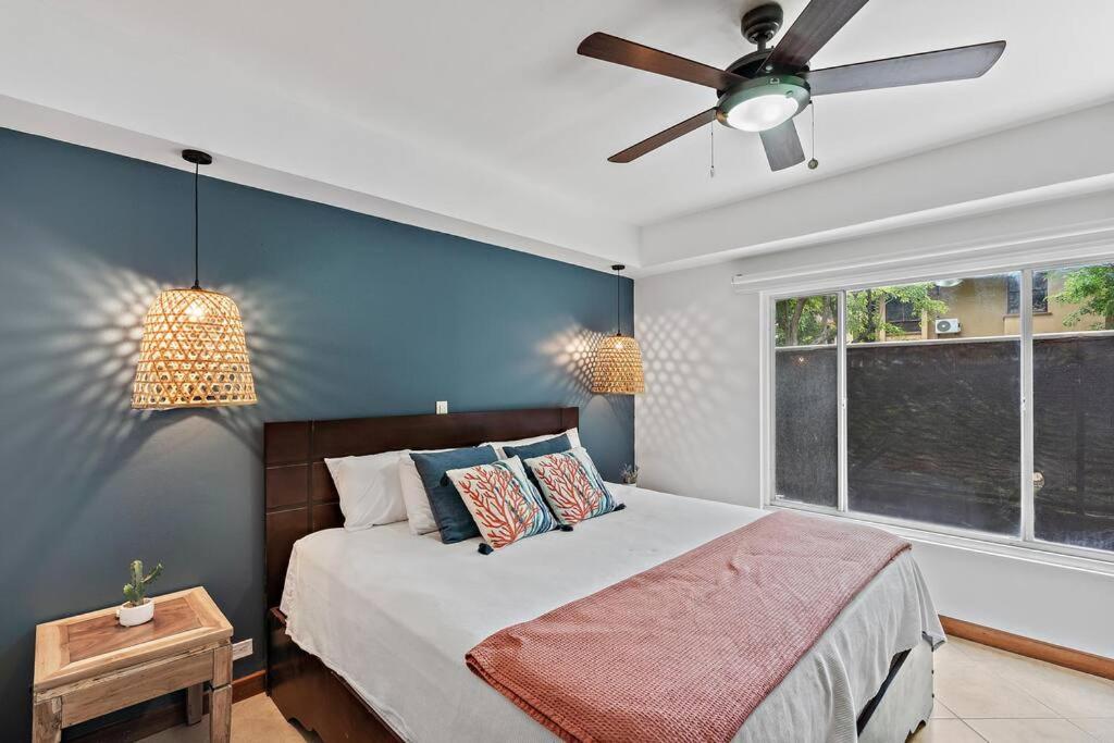 BLA1 3 Bedroom Condo with Direct Beach Access