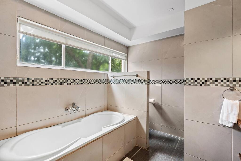 BLA1 3 Bedroom Condo with Direct Beach Access