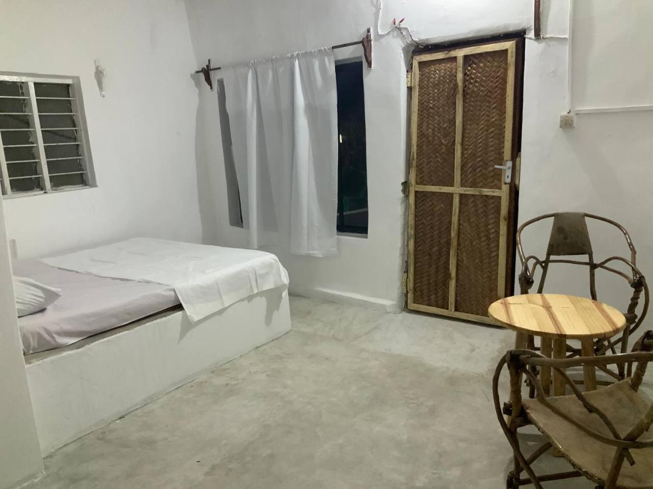Barefeet Bungalow
