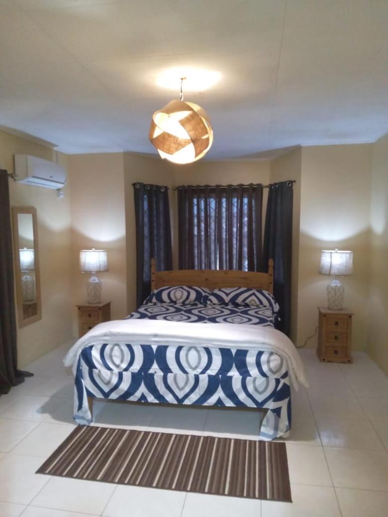 Melrose Villa view 3