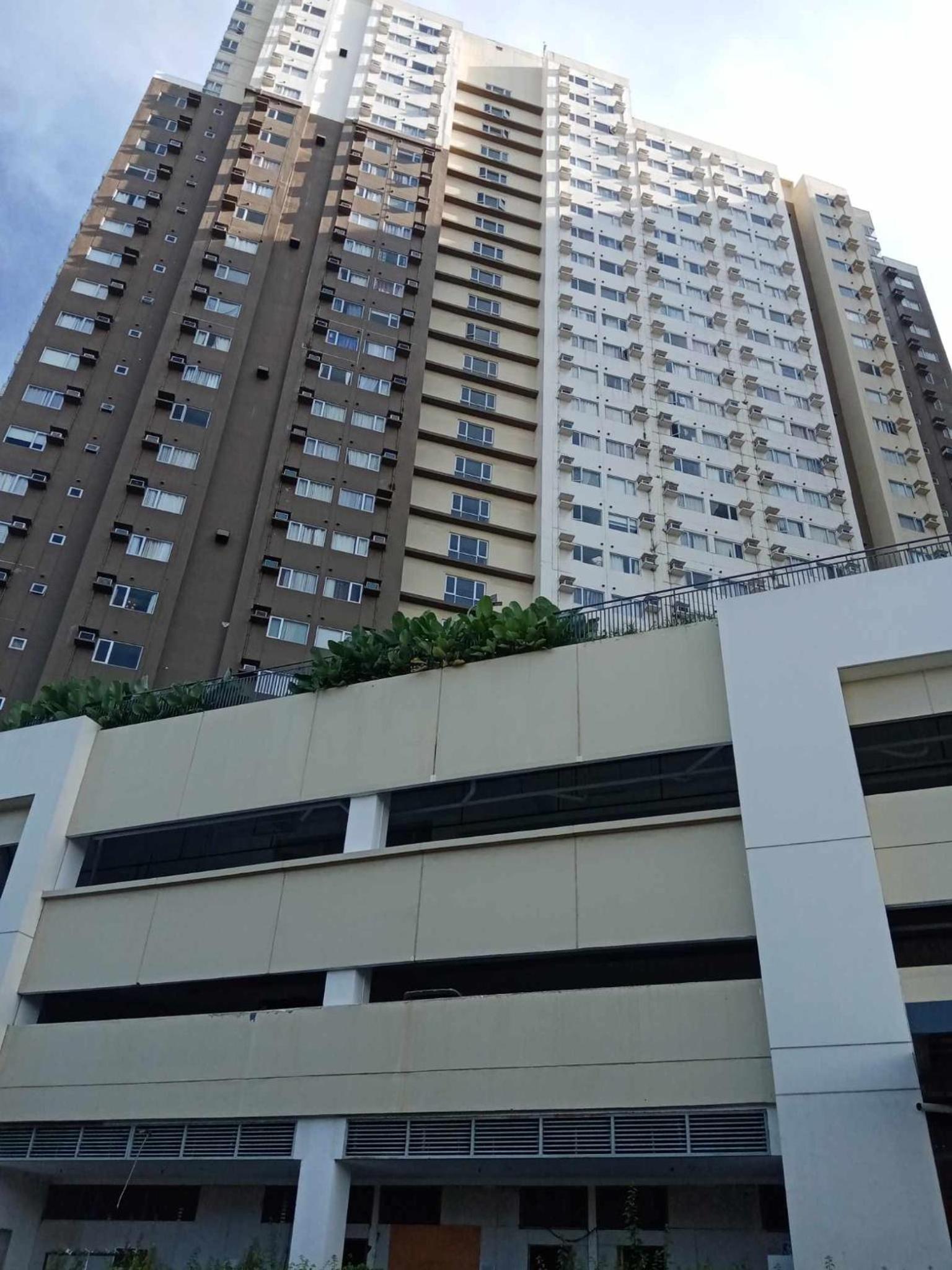 Peaceful and Convenient Condo - Avida Tower