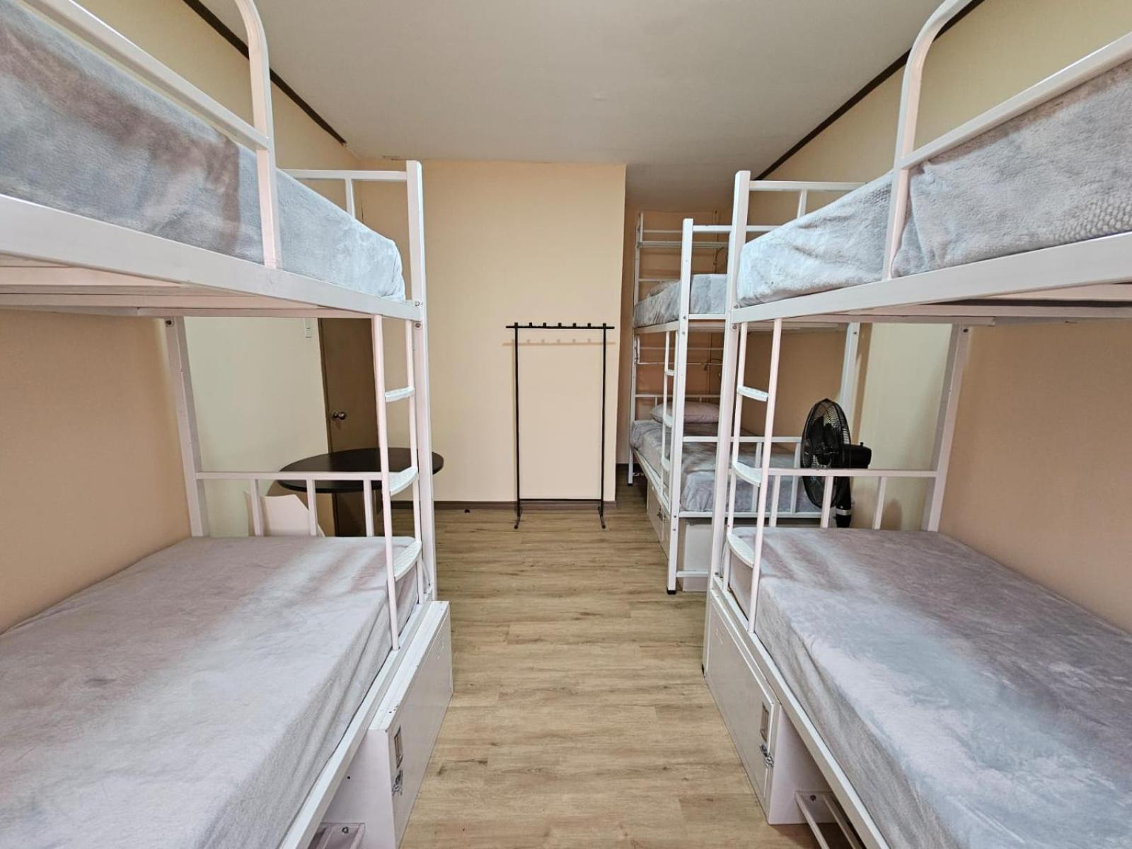 Hostel La Cali Inn