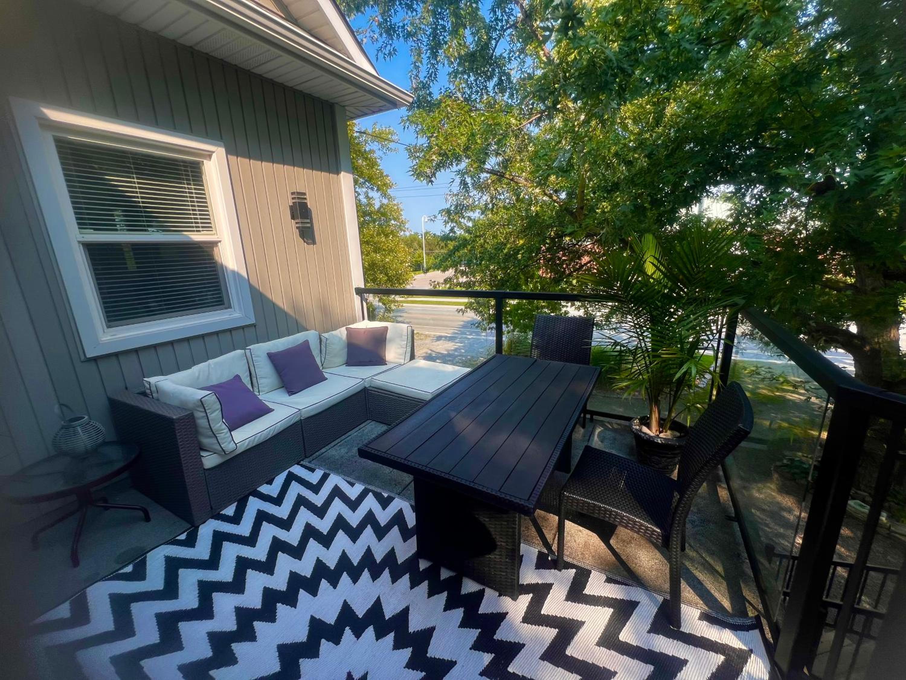 Sunset Suites in Niagara Wine Country