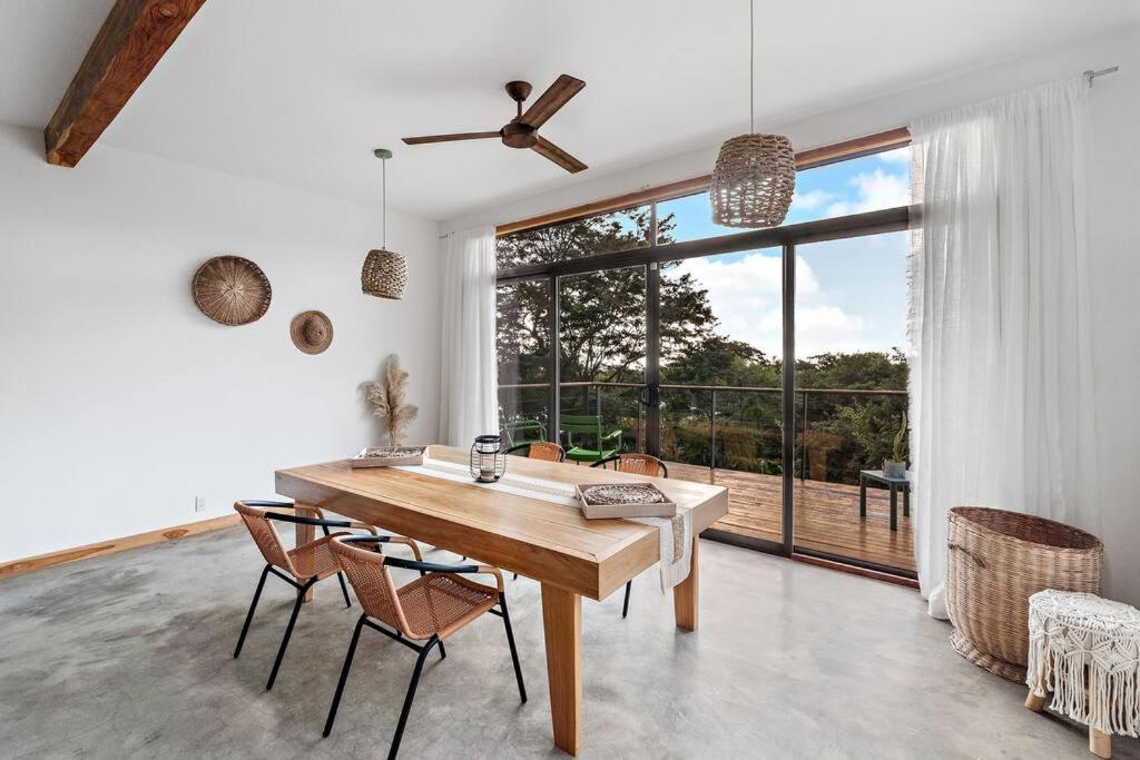 Casa Indy 3bdrm Home with Pool in Town Centre