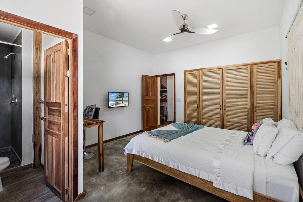 Casa Indy 3bdrm Home with Pool in Town Centre
