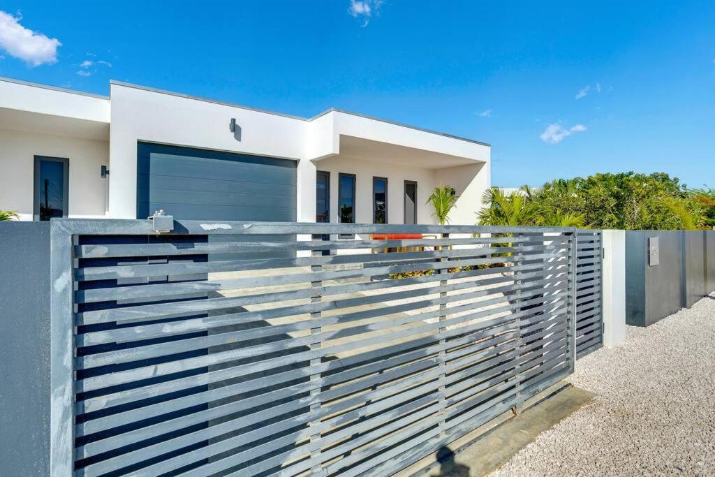 Four Villas with private Magnesium Pool 3 min to the Beach Dive Rinse Tank Villa N4