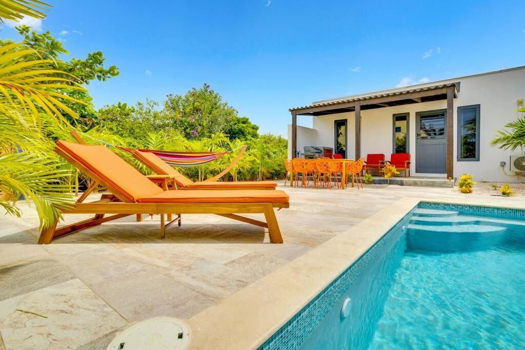 Four Villas with private Magnesium Pool 3 min to the Beach Dive Rinse Tank Villa N4
