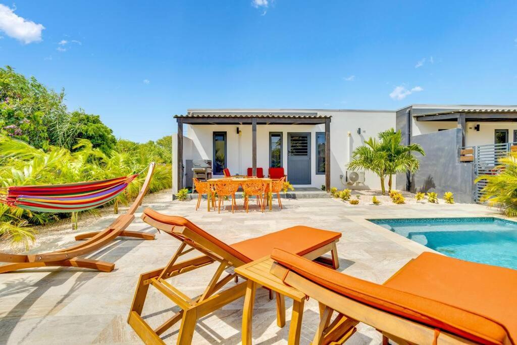 Four Villas with private Magnesium Pool 3 min to the Beach Dive Rinse Tank Villa N4