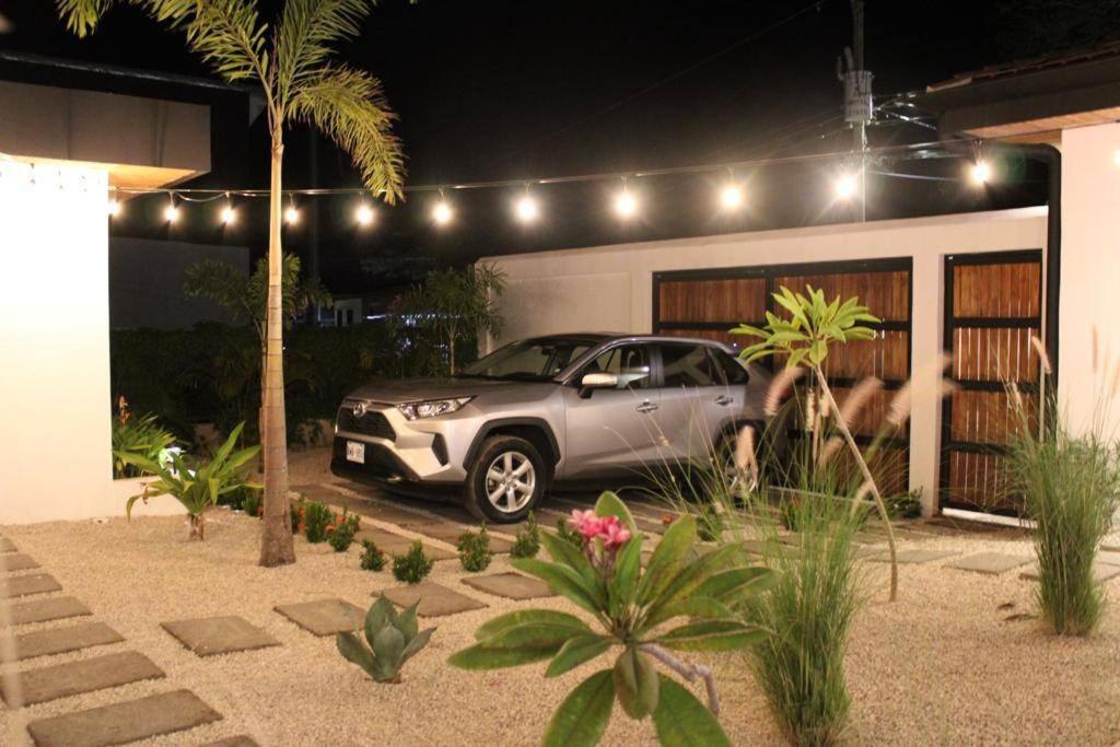 CU19 New 3 Bdrm Mod Home with Casita Prv Pool