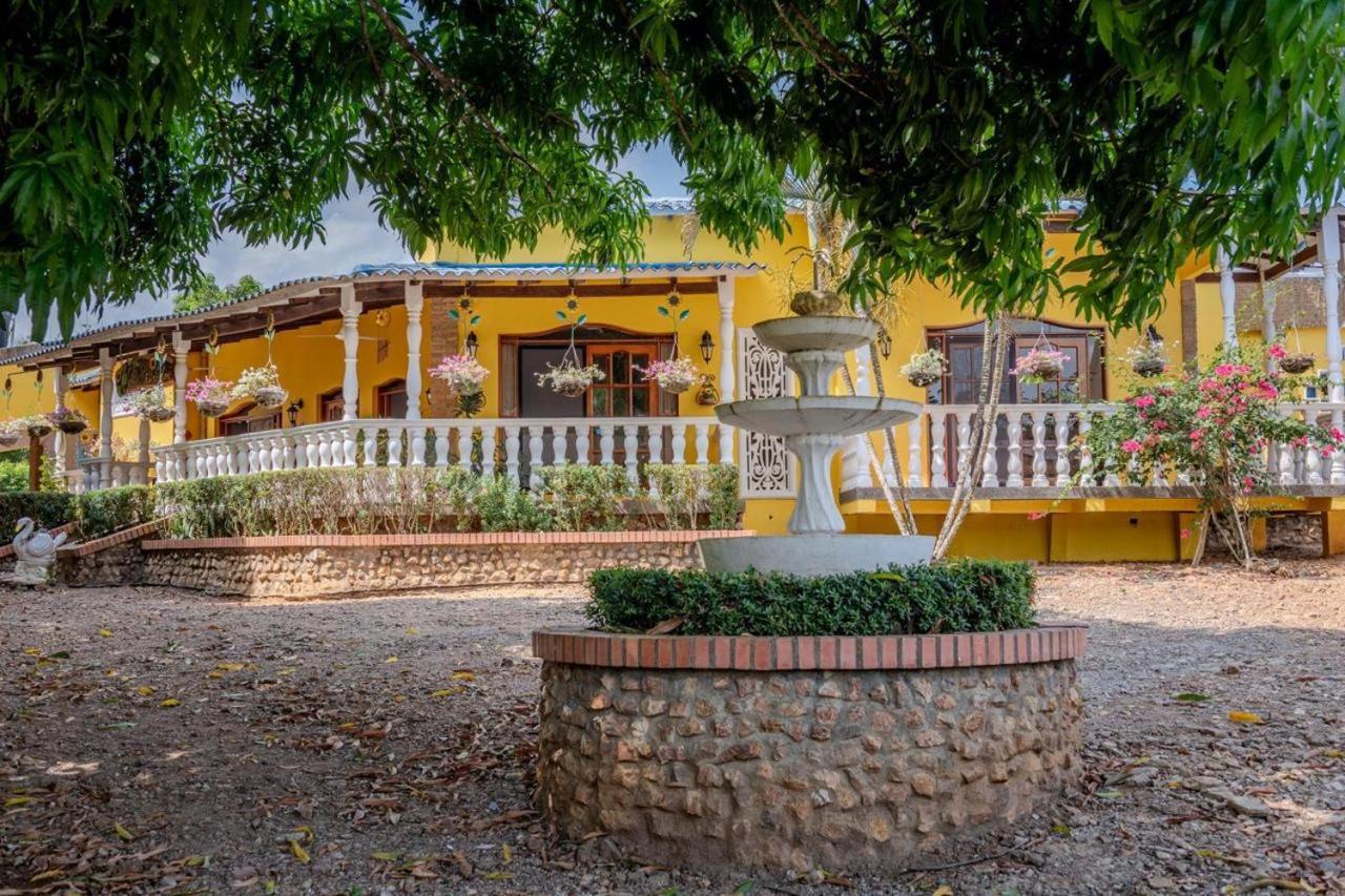 Casa Finca Los Girasoles