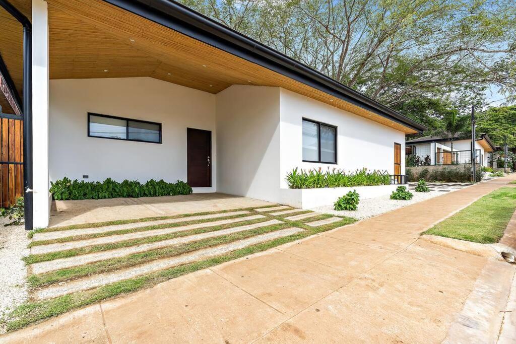 CU27 New Construction 3bdrm Home with Prv Pool