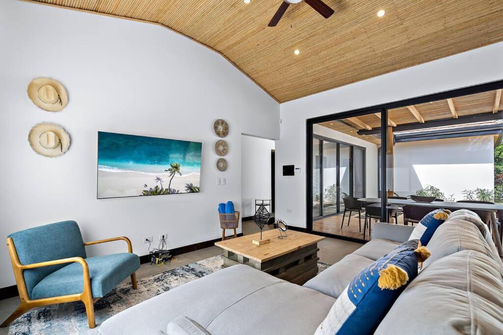 CU27 New Construction 3bdrm Home with Prv Pool