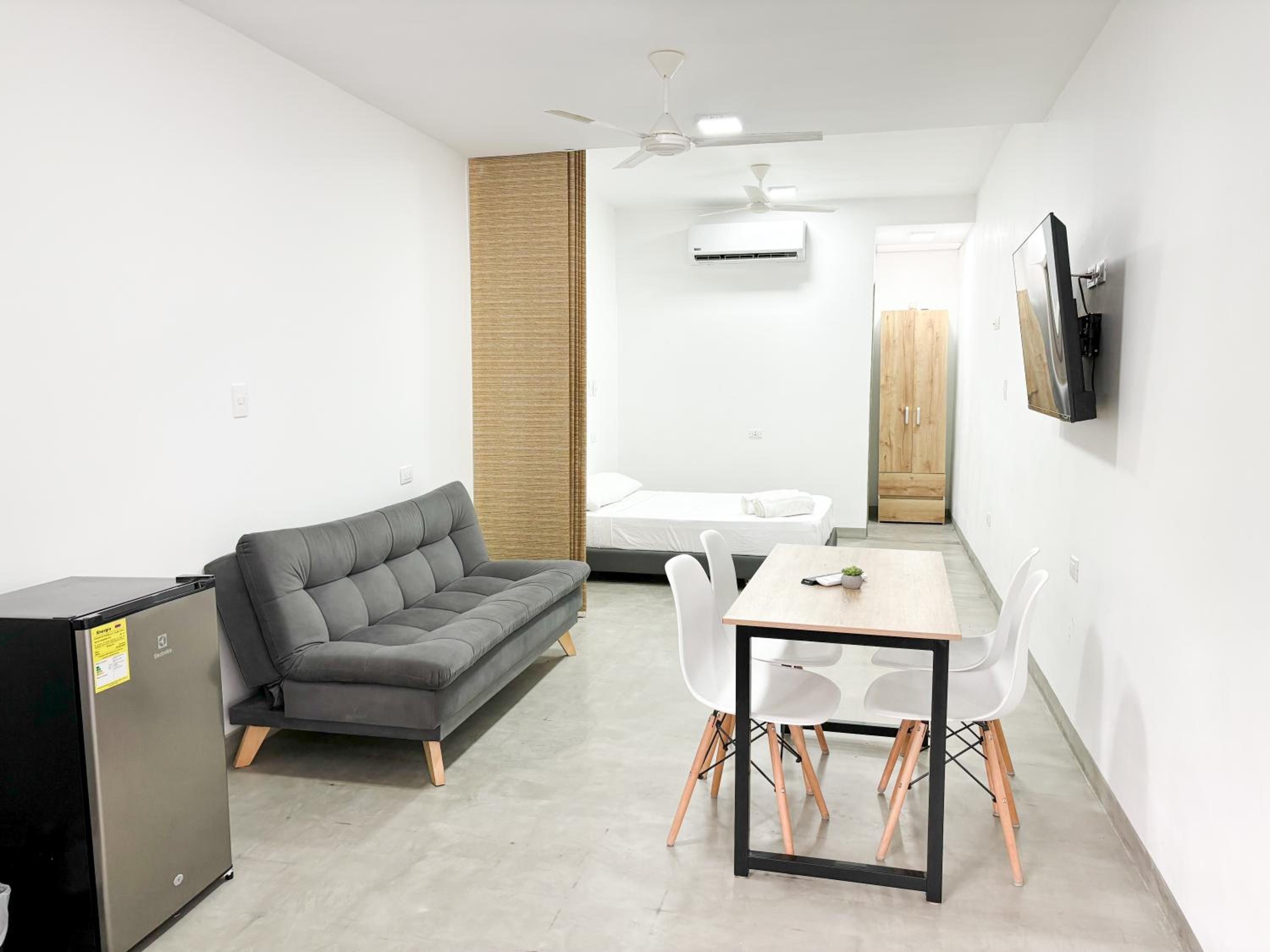 Loft del Río Honda - Apartaestudio completo con parqueadero y aire acondicionado