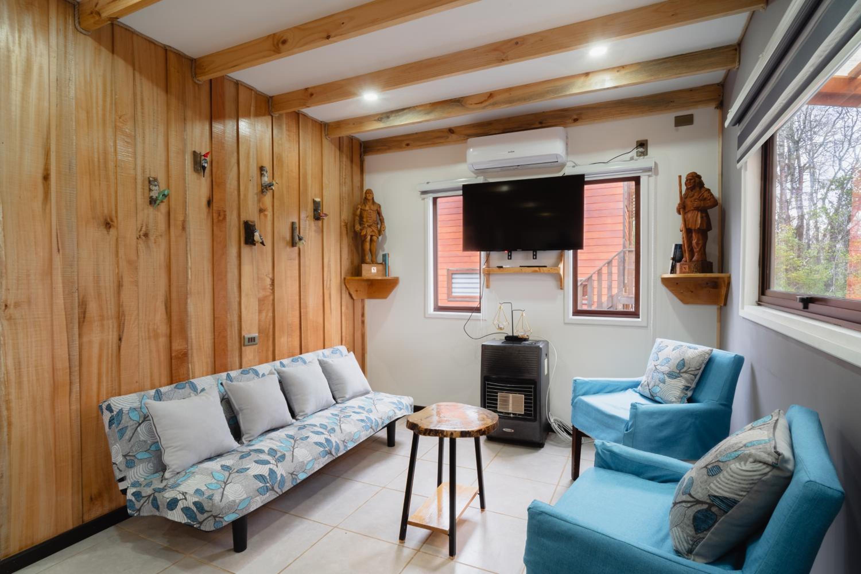 Pucón Rec-Lodge Cabaña Loro Tricahue