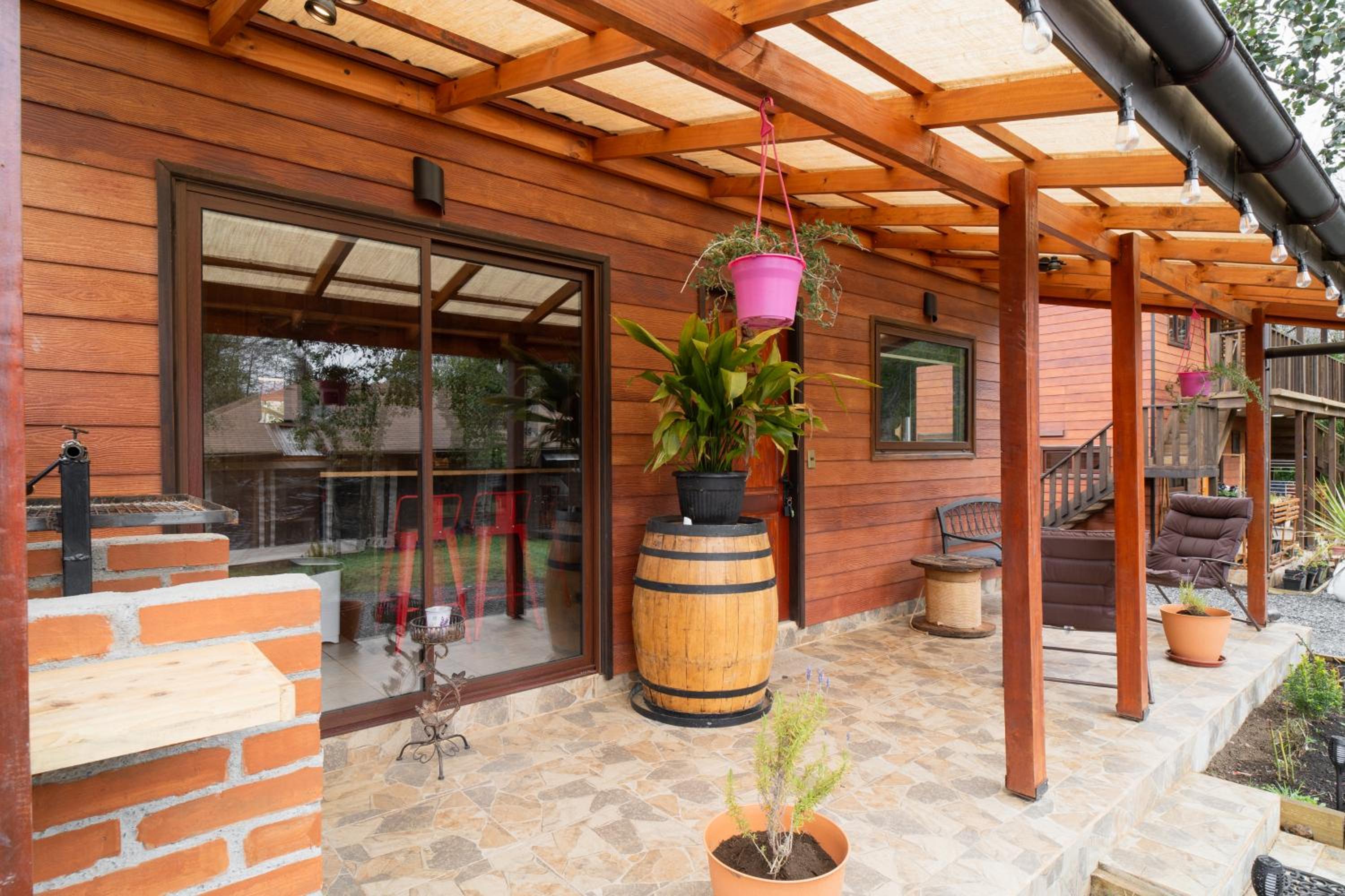 Pucón Rec-Lodge Cabaña Loro Tricahue