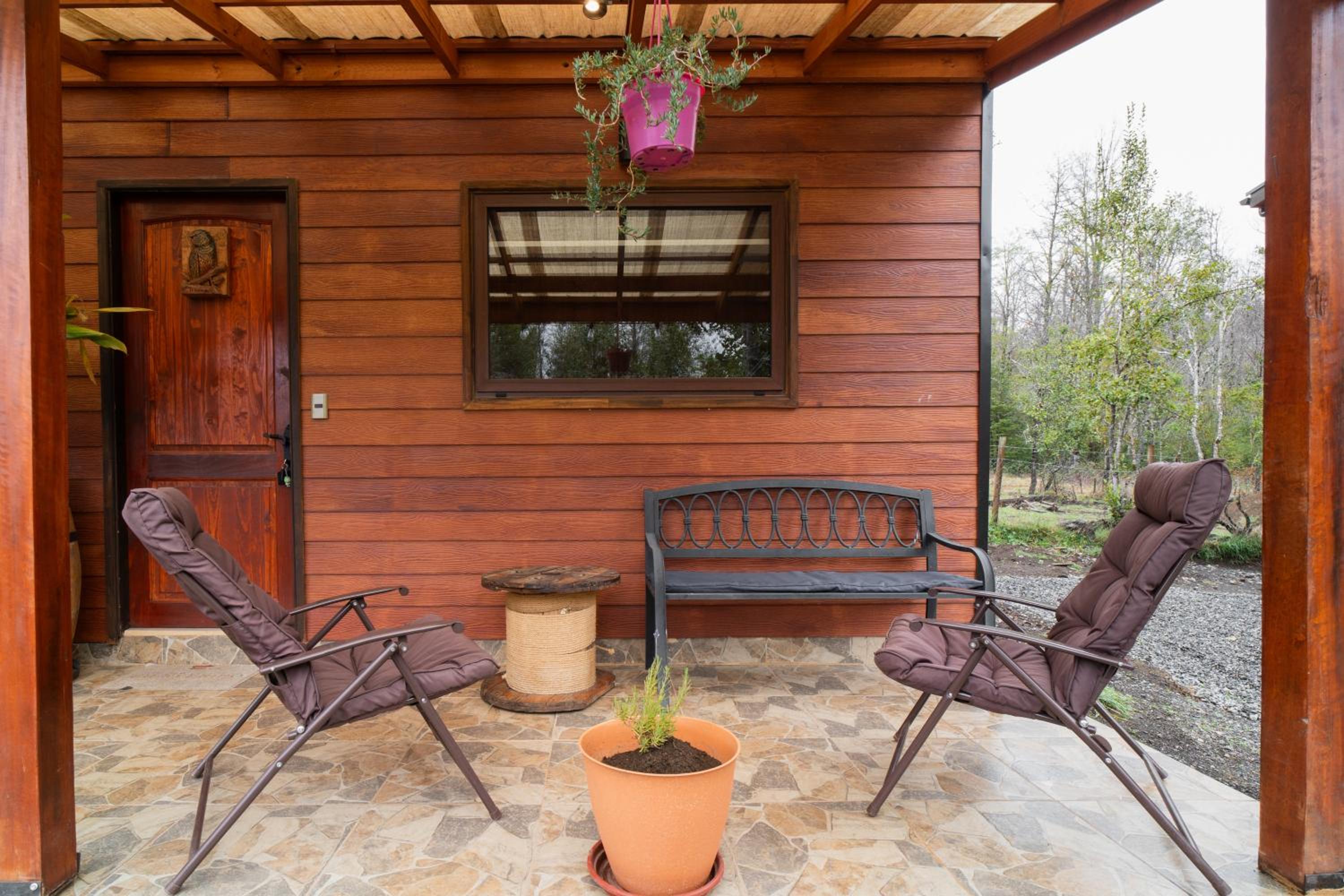 Pucón Rec-Lodge Cabaña Loro Tricahue
