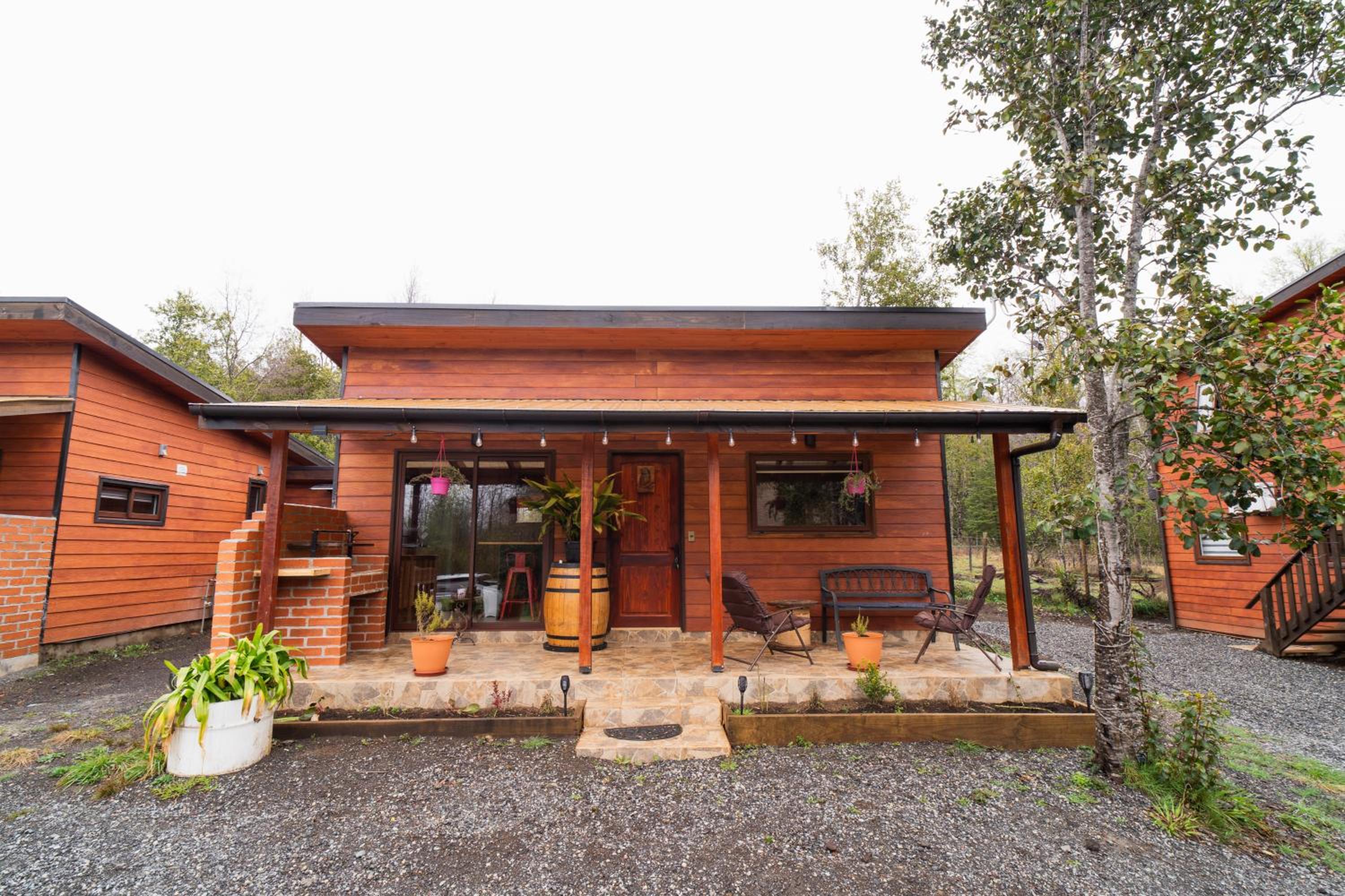 Pucón Rec-Lodge Cabaña Loro Tricahue