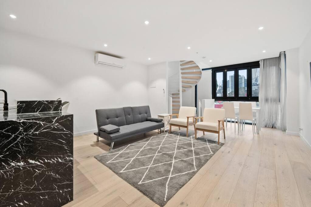 South Melbourne Terrace