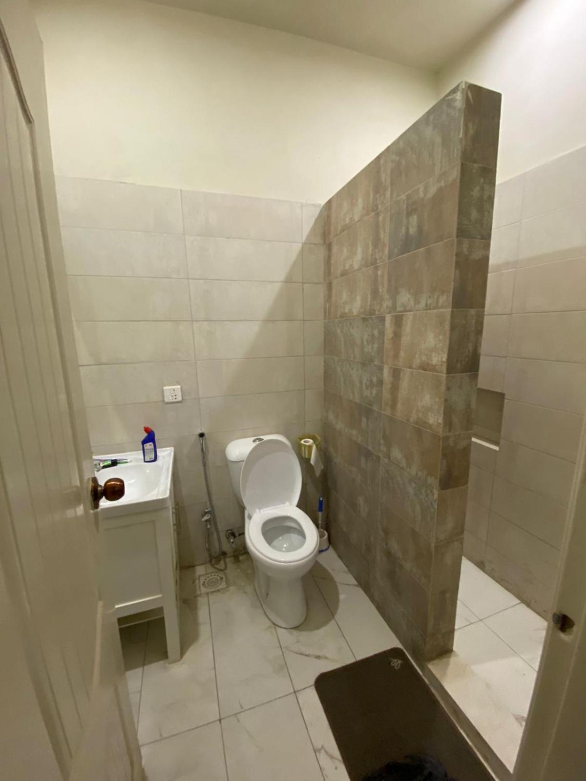 Luxurious Villa in Bahria Town Karachi view 4