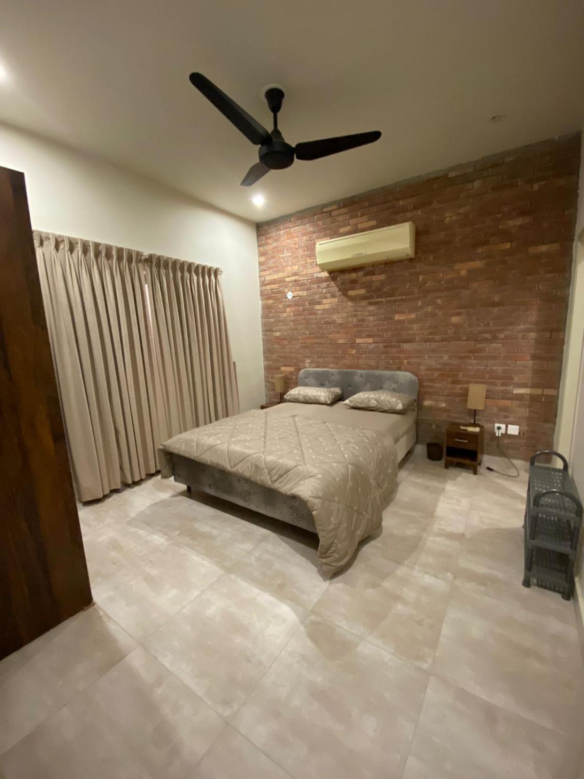 Luxurious Villa in Bahria Town Karachi view 3