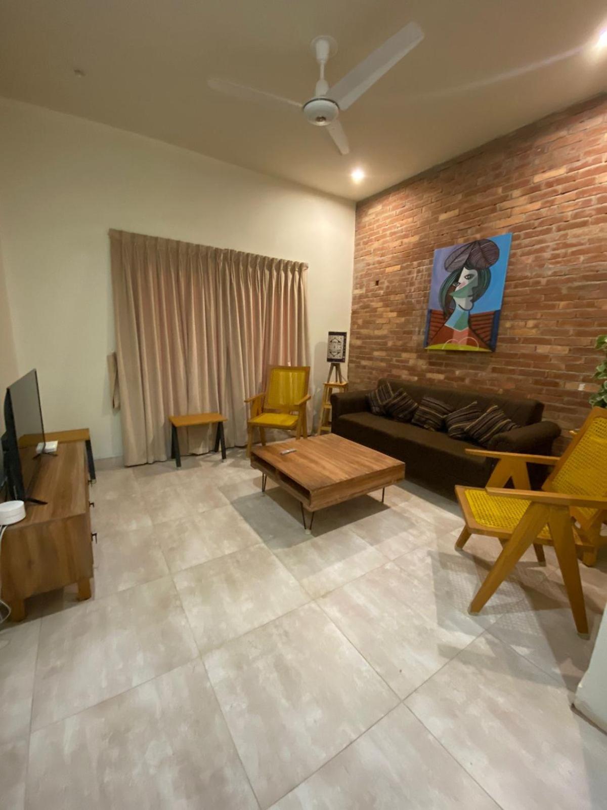 Luxurious Villa in Bahria Town Karachi view 2
