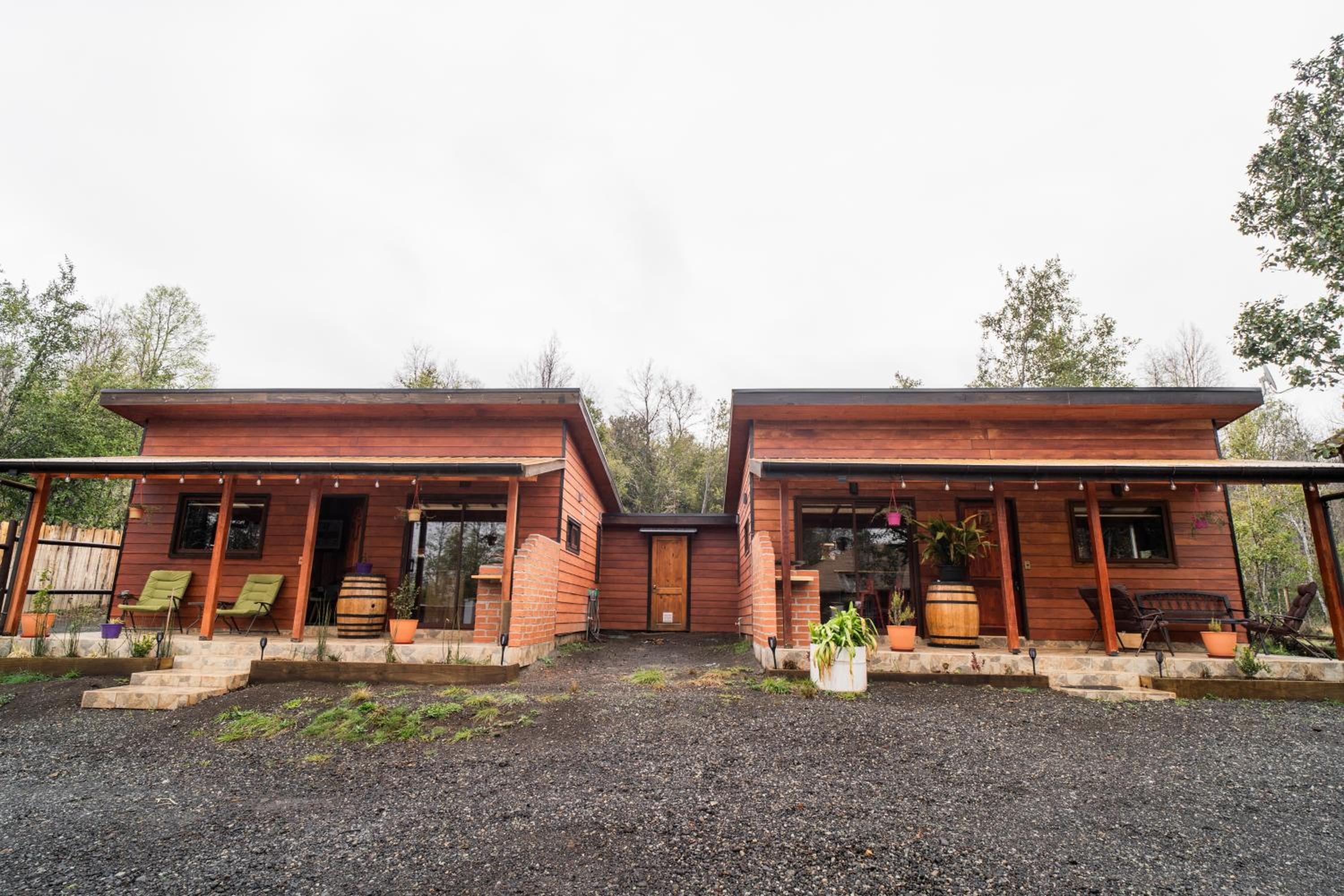 Pucón Rec-Lodge Cabaña Loro Tricahue