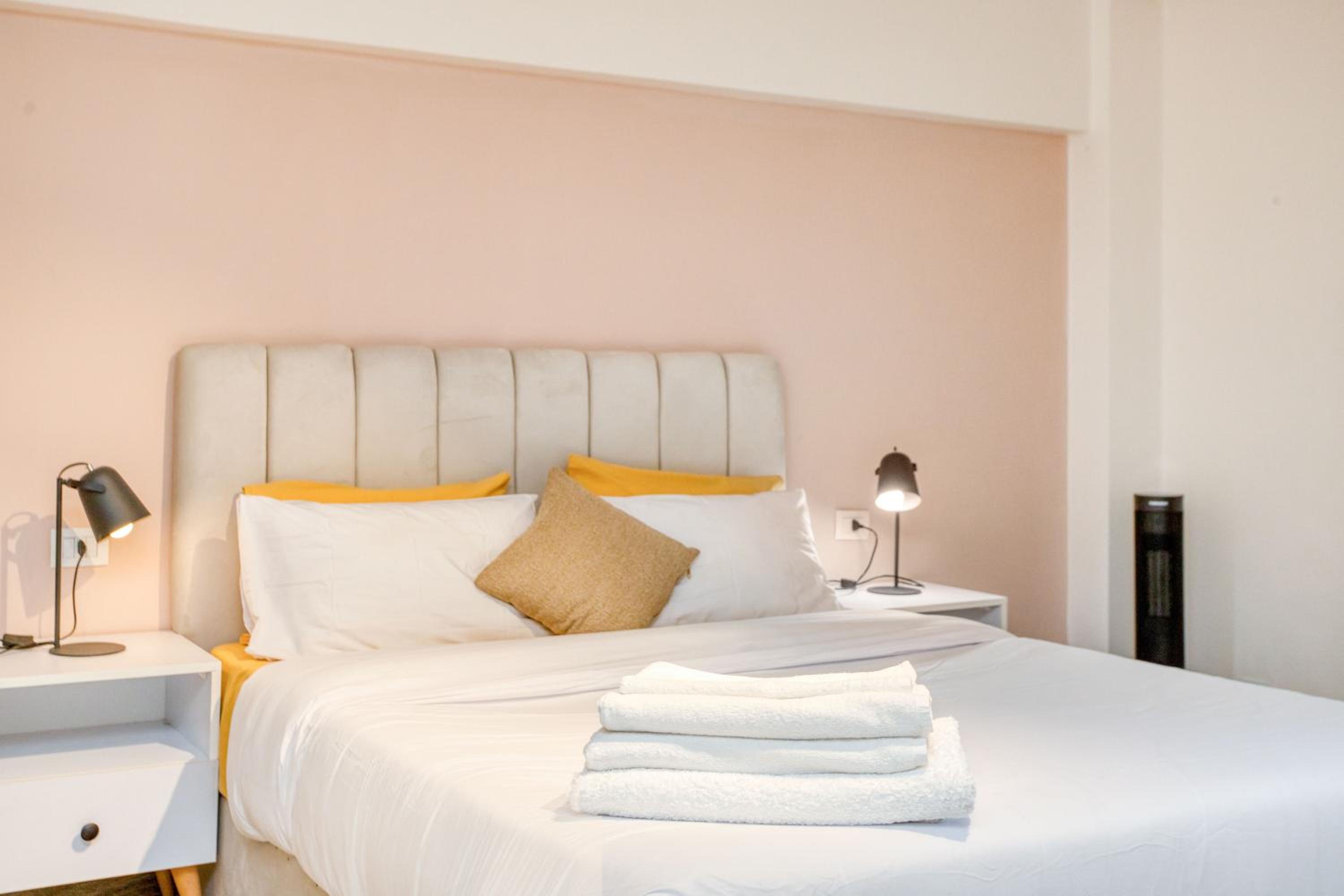 New cairo apartment in front of Garden 8 Mall