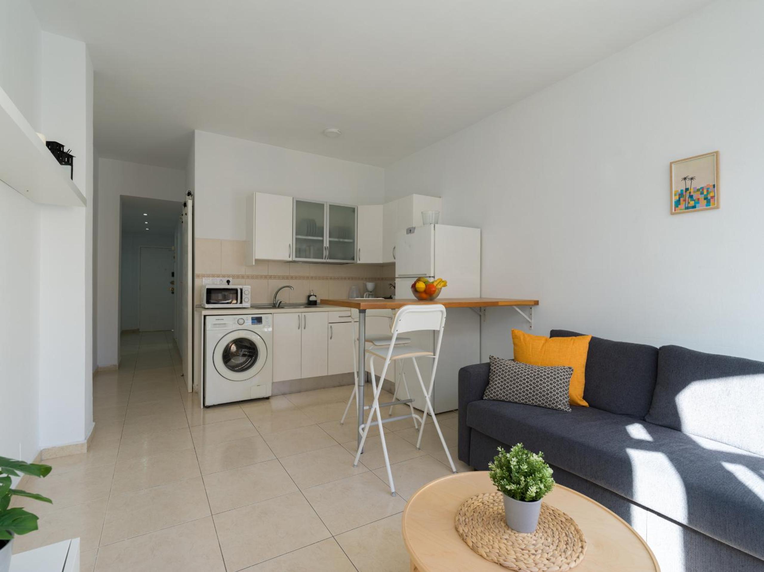 Cozy Flat Nearby Las Canteras