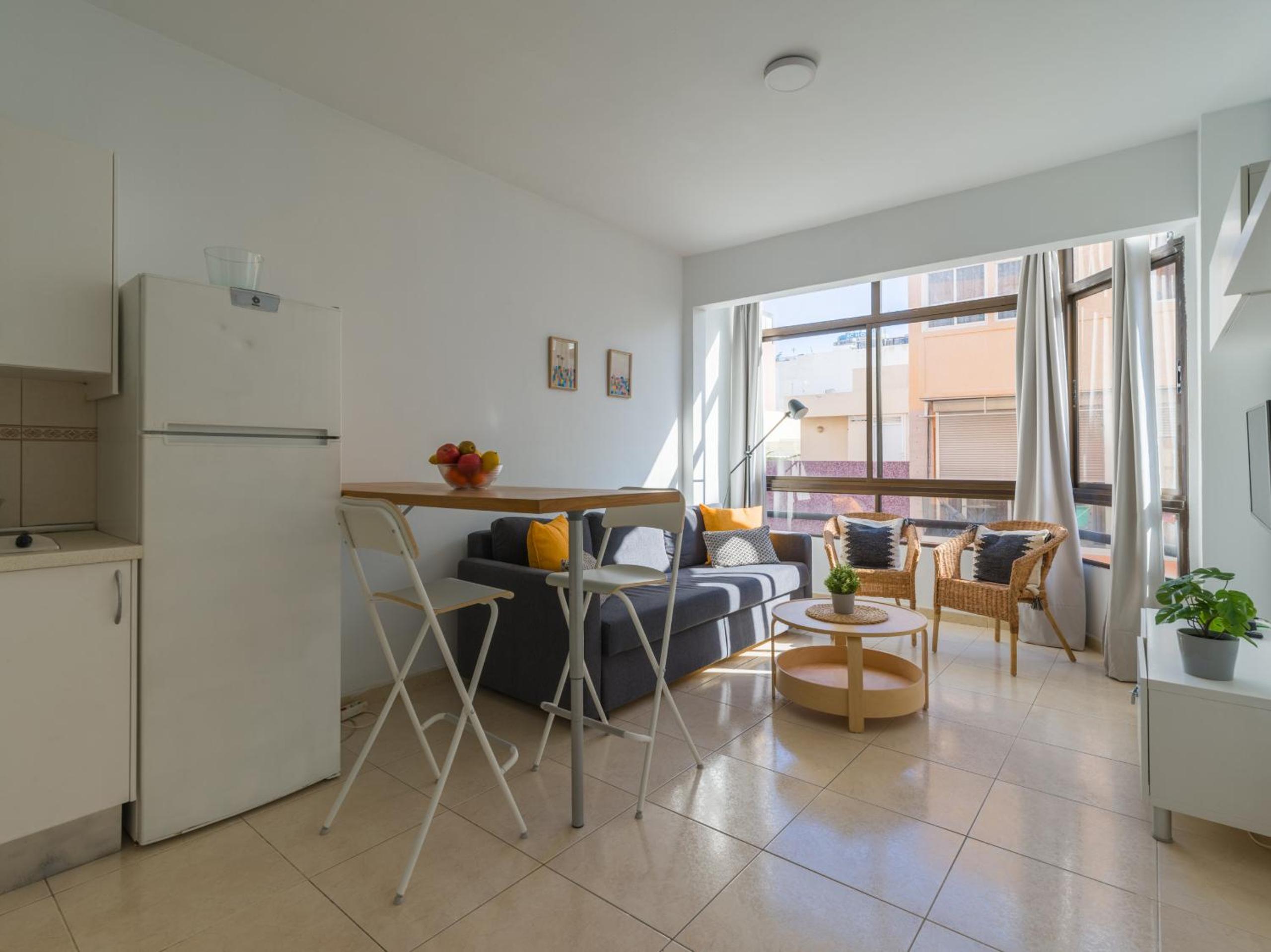 Cozy Flat Nearby Las Canteras