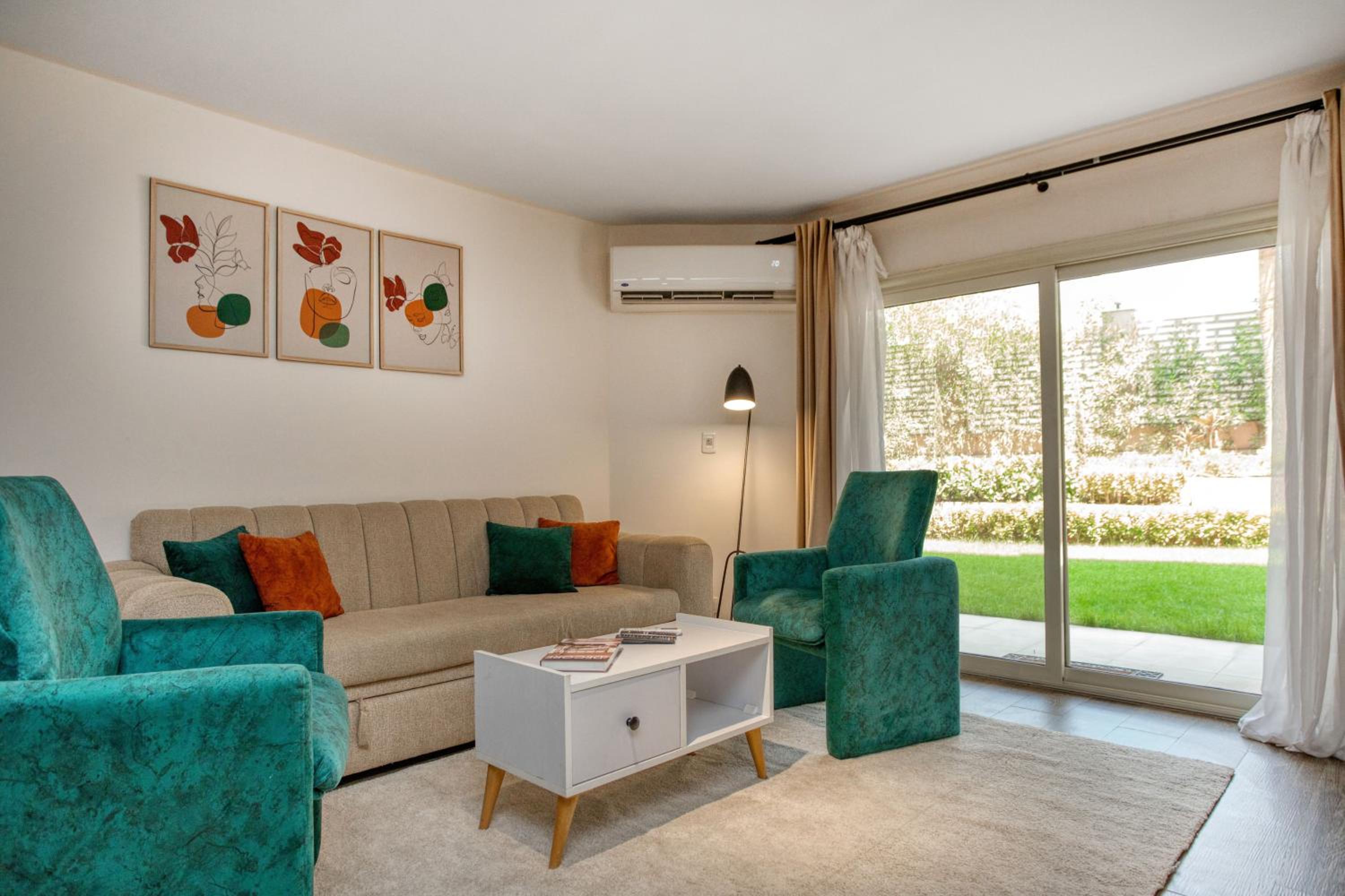New cairo apartment in front of Garden 8 Mall
