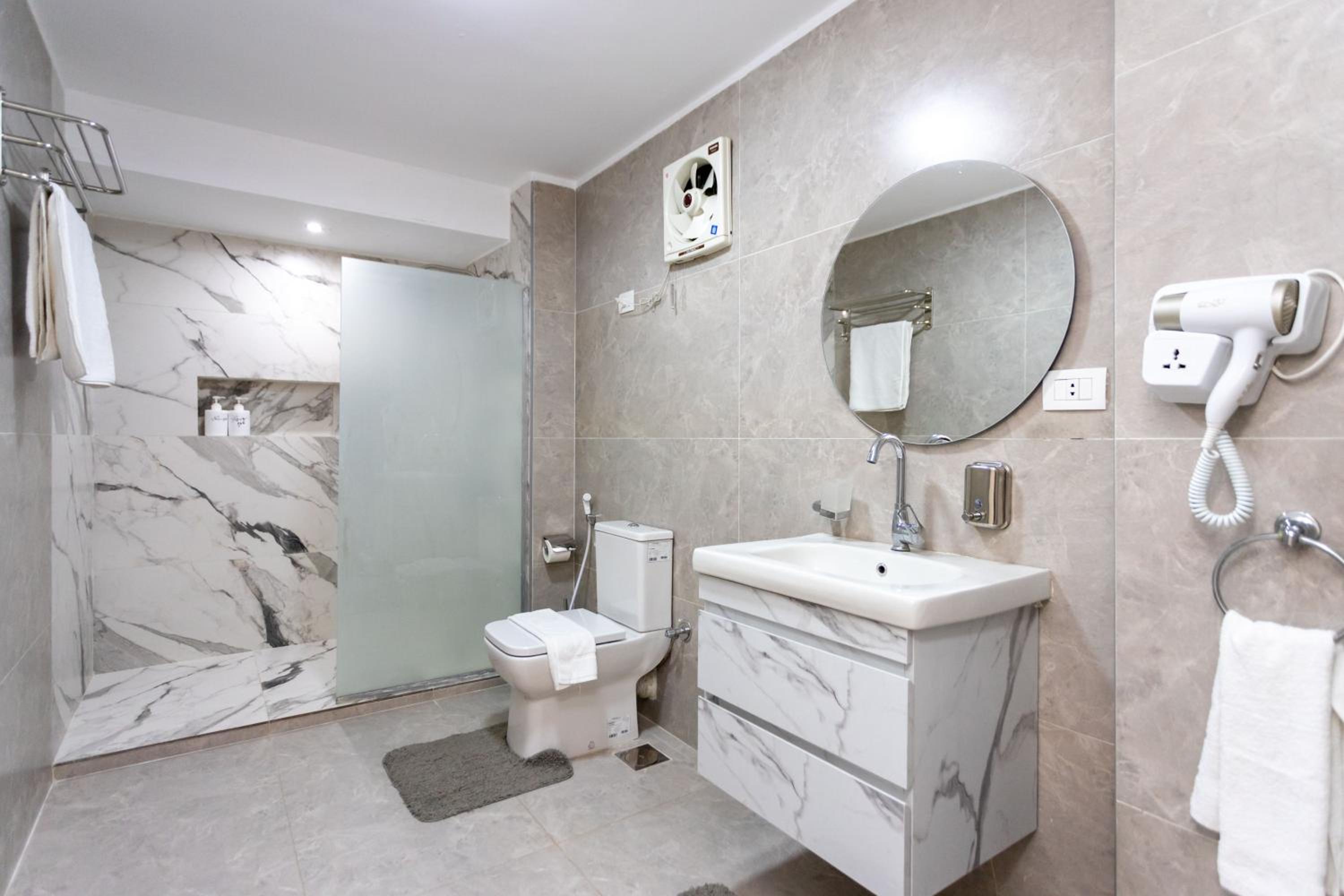 New cairo apartment in front of Garden 8 Mall