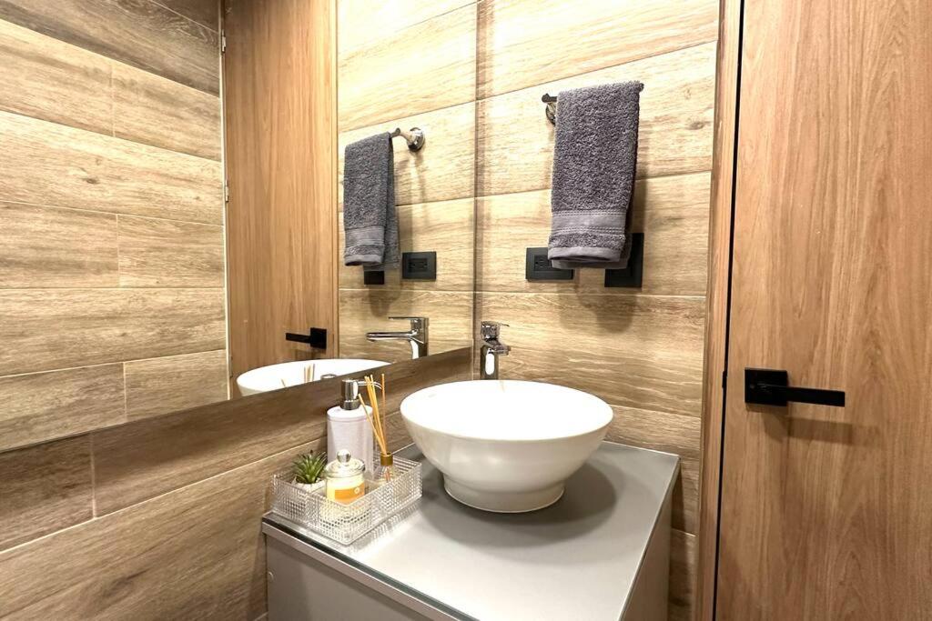 Bogota Sky Loft - Laundry-Coworking-Wifi - 5 Stars
